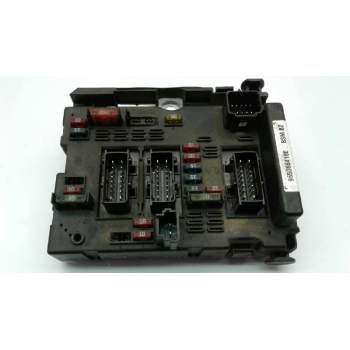 Recambio de caja fusibles para peugeot 206 berlina x-line referencia OEM IAM 9650664180  