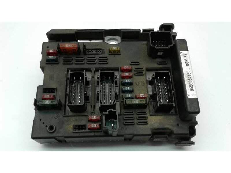 Recambio de caja fusibles para peugeot 206 berlina x-line referencia OEM IAM 9650664180  