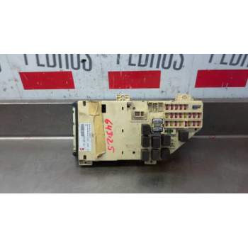 CAJA FUSIBLES P04602282AG 