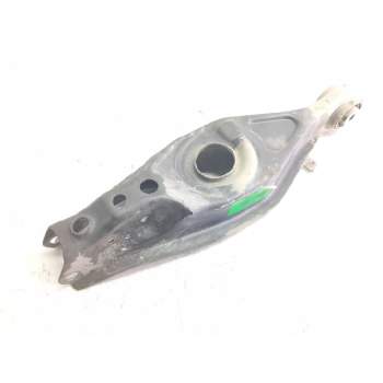 BRAZO SUSPENSION TRASERO CENTRAL DERECHO 