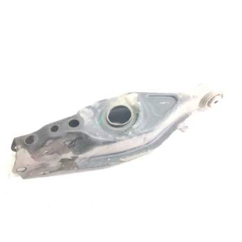 BRAZO SUSPENSION TRASERO CENTRAL IZQUIERDO 