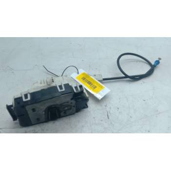 CERRADURA PUERTA DELANTERA DERECHA A9067201735 
