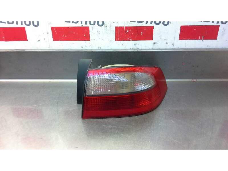 Recambio de piloto trasero derecho para renault laguna ii (bg0) authentique referencia OEM IAM 8200002474  