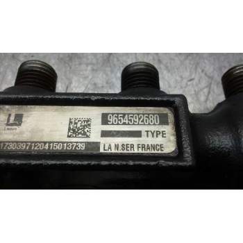 Recambio de rampa inyectora para mazda 3 berlina (bk) 1.6 cd diesel cat referencia OEM IAM 9654592680  
