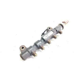 Recambio de rampa inyectora para ford fiesta (cb1) ambiente referencia OEM IAM 9654592680  
