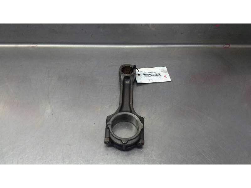 Recambio de biela para hyundai h 1 h 1 furg.caja cerr.c. puerta referencia OEM IAM J861022  