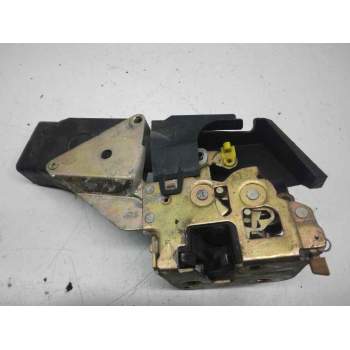 Recambio de cerradura puerta trasera derecha para volvo v40 familiar 1.9 d+ evolution referencia OEM IAM   