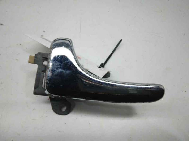 Recambio de maneta interior delantera izquierda para volvo v40 familiar 1.9 d+ evolution referencia OEM IAM 30632695  
