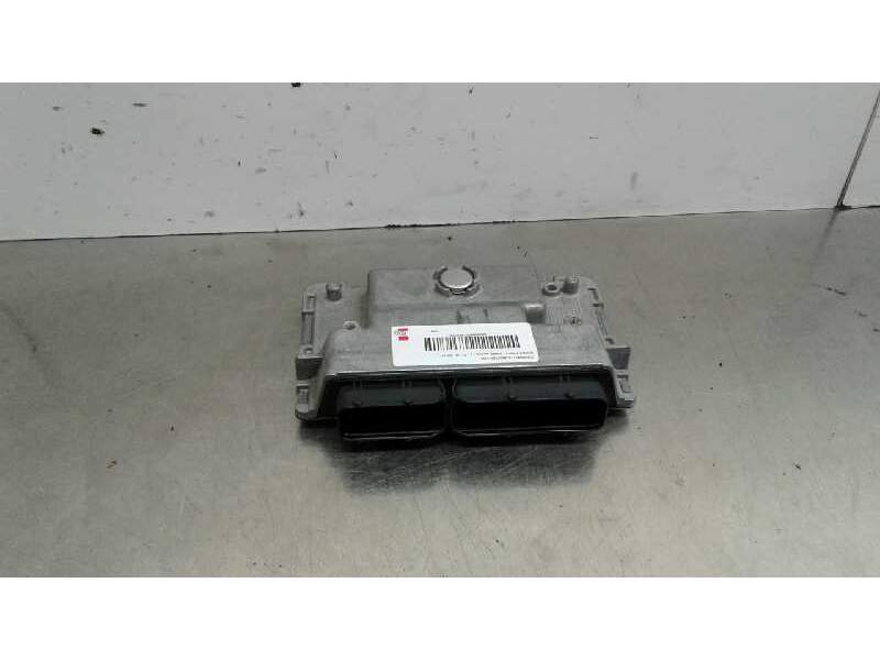 Recambio de centralita motor uce para skoda fabia combi active referencia OEM IAM 03E906019AE 5WA11018 