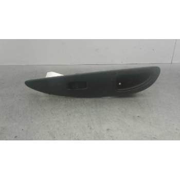 MANDO ELEVALUNAS DELANTERO DERECHO 25411AV600 
