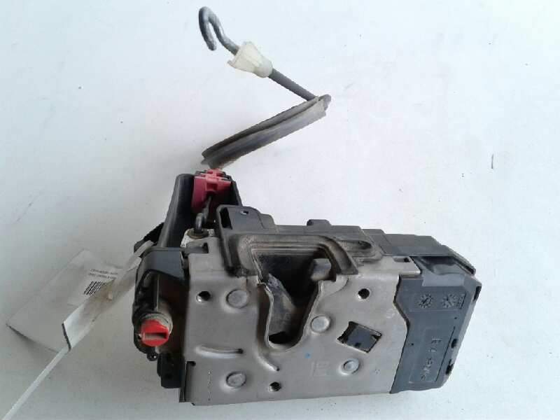 Recambio de cerradura puerta trasera derecha para opel zafira b cosmo referencia OEM IAM   