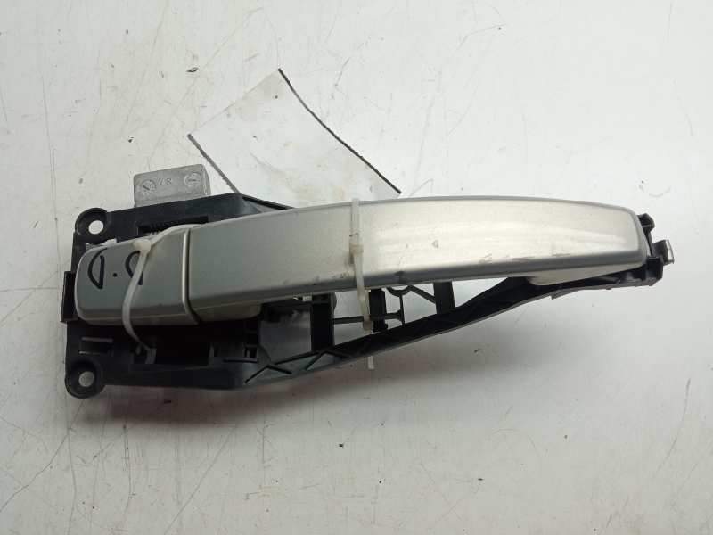 Recambio de maneta exterior delantera derecha para opel zafira b cosmo referencia OEM IAM 24463524  