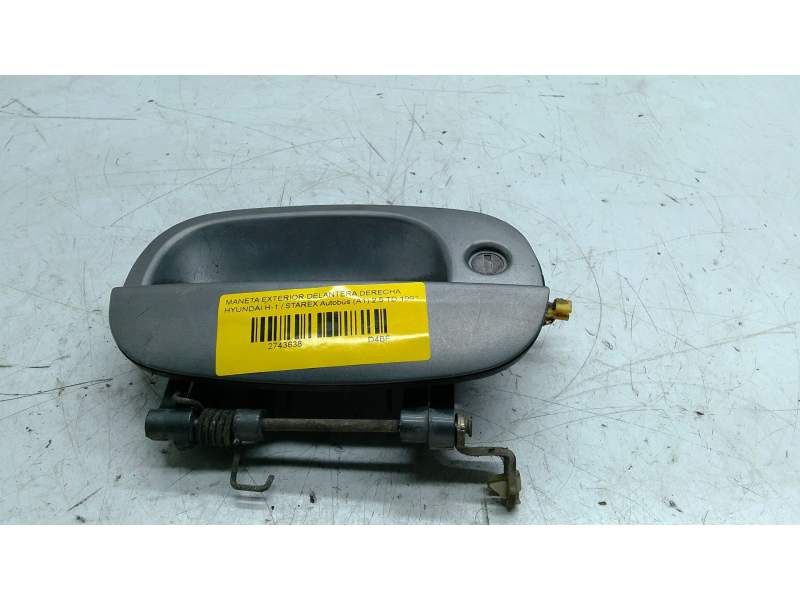 Recambio de maneta exterior delantera derecha para hyundai h-1 / starex autobús (a1) 2.5 td referencia OEM IAM 826604A000  