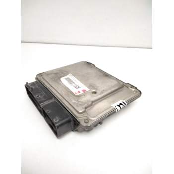 Recambio de centralita motor uce para opel vectra c berlina comfort referencia OEM IAM 0281012533 55197152 1039S11738