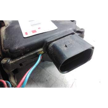 Recambio de cerradura puerta delantera derecha para audi a6 berlina (4b2) 2.4 (121kw) referencia OEM IAM 401837016  