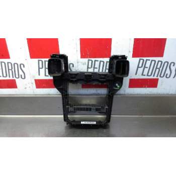 Recambio de aireador central para opel zafira b enjoy referencia OEM IAM 03758075  