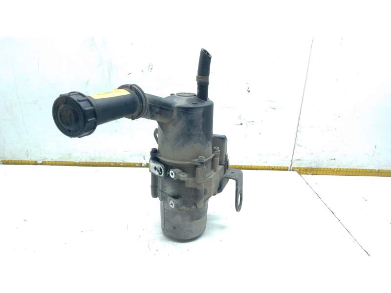 Recambio de bomba direccion para peugeot partner furgoneta/monovolumen 1.6 hdi 90 referencia OEM IAM 9807201780  