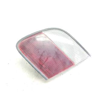 Recambio de piloto trasero derecho porton para nissan almera (n15) s referencia OEM IAM A06HB ICHIKOH 4728B 