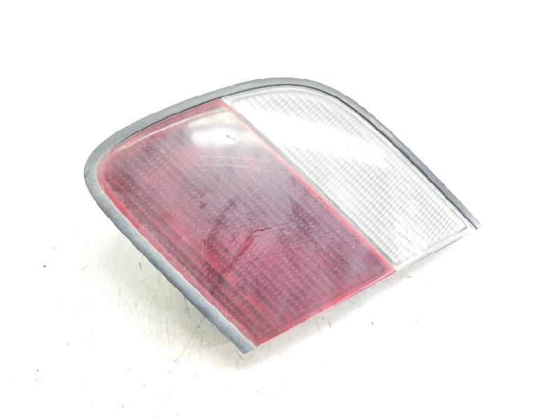 Recambio de piloto trasero derecho porton para nissan almera (n15) s referencia OEM IAM A06HB ICHIKOH 4728B 
