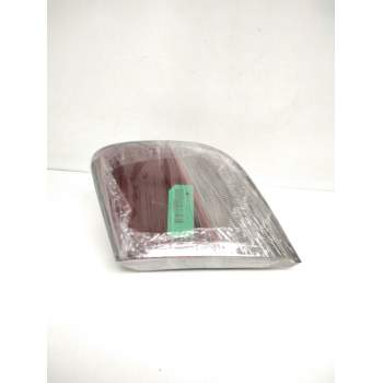 Recambio de piloto trasero derecho porton para nissan almera (n15) s referencia OEM IAM A06HB ICHIKOH 4728B 