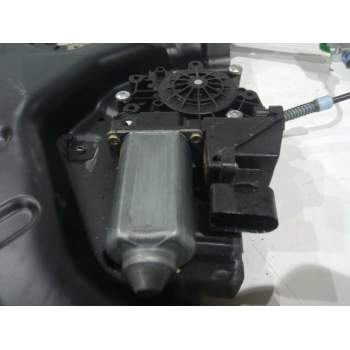 Recambio de elevalunas delantero derecho para audi a6 berlina (c4) 2.5 tdi referencia OEM IAM 050719603496  
