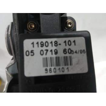 Recambio de elevalunas delantero derecho para audi a6 berlina (c4) 2.5 tdi referencia OEM IAM 050719603496  