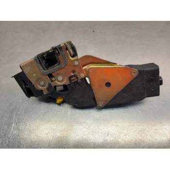 Recambio de cerradura puerta delantera derecha para volvo s40 berlina 1.8i referencia OEM IAM 30850808  