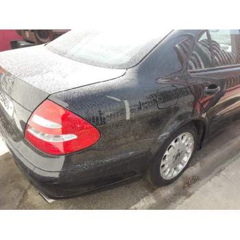 mercedes-benz clase e (w211) berlina del año 2011