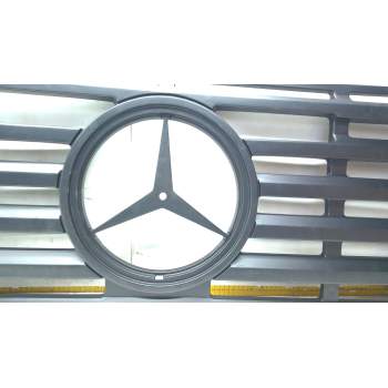 Recambio de rejilla delantera para mercedes-benz actros referencia OEM IAM 9417511218  