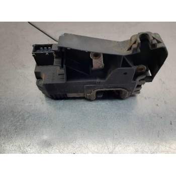 Recambio de cerradura puerta trasera izquierda para renault trafic combi (ab 4.01) referencia OEM IAM   
