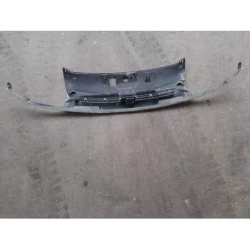 Recambio de rejilla delantera para renault clio ii fase i (b/cbo) 1.9 d referencia OEM IAM 7700846870  