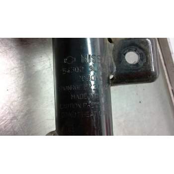 Recambio de amortiguador delantero derecho para nissan evalia referencia OEM IAM 54302 3LH0A  