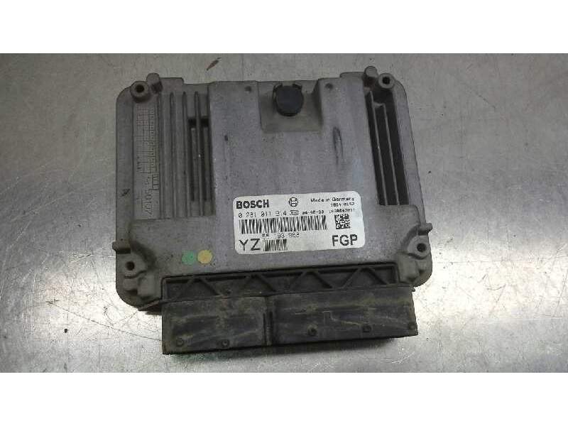 Recambio de centralita motor uce para opel vectra c berlina cosmo referencia OEM IAM 0281011914 55193968 1884152