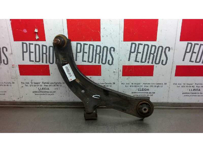 Recambio de brazo suspension inferior delantero derecho para nissan evalia referencia OEM IAM 1Z123  