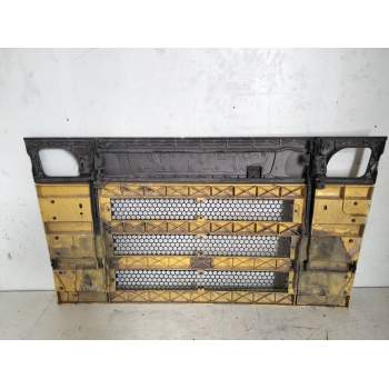 Recambio de calandra para scania serie 4 124 referencia OEM IAM   