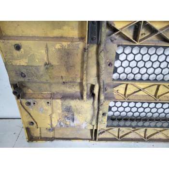 Recambio de calandra para scania serie 4 124 referencia OEM IAM   