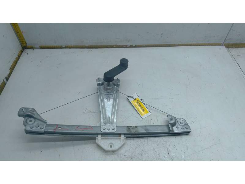 Recambio de elevalunas trasero derecho para dacia sandero ii (b8_) tce 90 (b8m1, b8ma) referencia OEM IAM 827206057R  