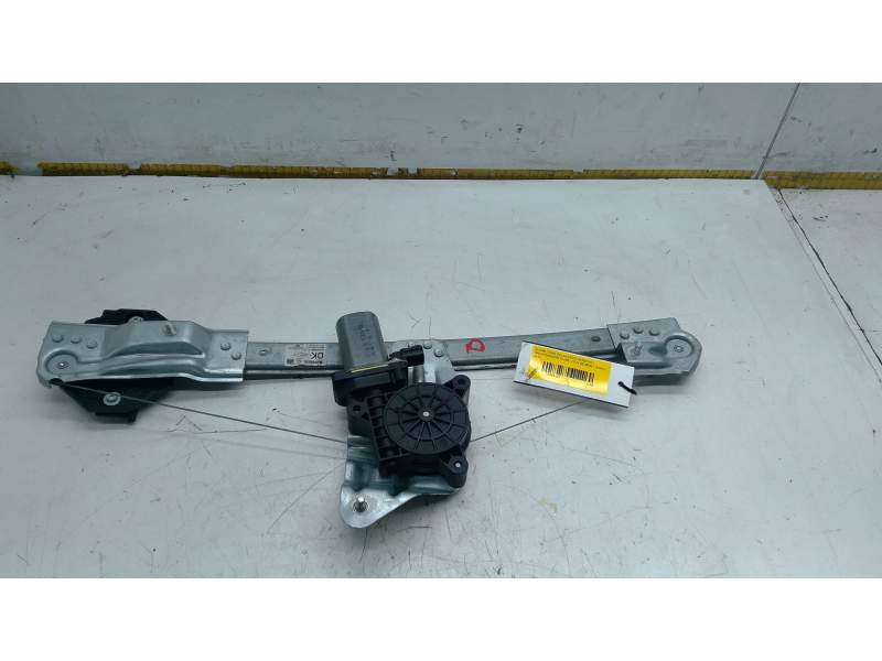 Recambio de elevalunas delantero derecho para dacia sandero ii (b8_) tce 90 (b8m1, b8ma) referencia OEM IAM 807209299R  