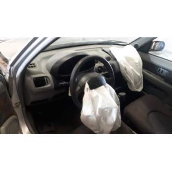 nissan micra (k11) del año 2000