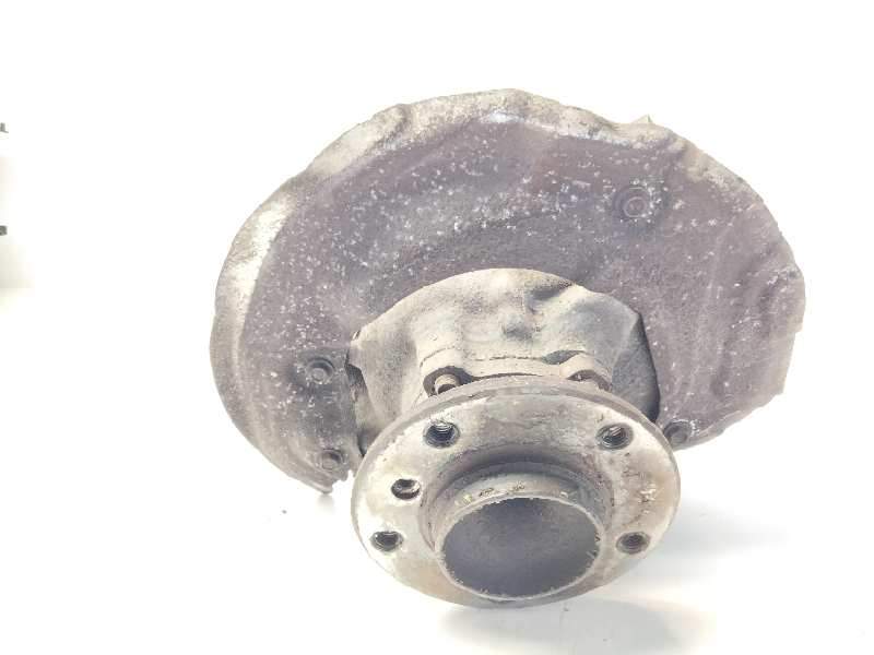 Recambio de mangueta delantera derecha para bmw serie 1 berlina (e81/e87) referencia OEM IAM 677321003  