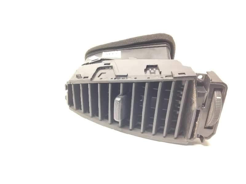 Recambio de aireador central para hyundai i20 classic referencia OEM IAM   