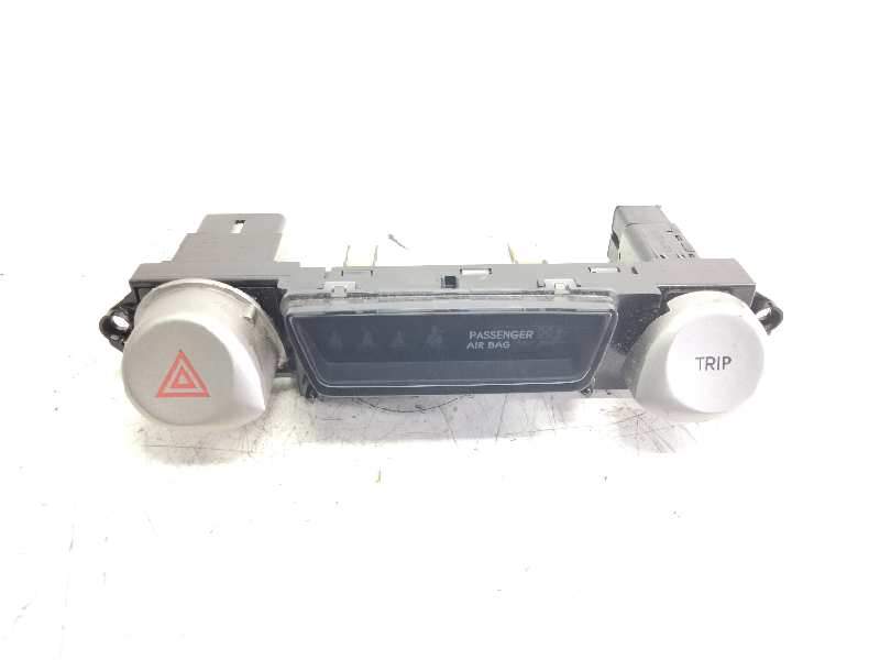 Recambio de warning para hyundai i20 classic referencia OEM IAM 937701J100  