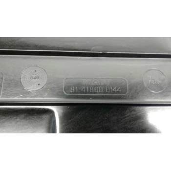 Recambio de cubierta de bateria para man tgm 18.330 referencia OEM IAM 81418600144  