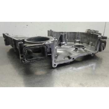 Recambio de tapa distribucion exterior para land rover range rover (lp) dse (100kw) referencia OEM IAM 404556180  