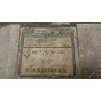 Recambio de centralita motor uce para renault clio ii fase i (b/cbo) 1.9 d referencia OEM IAM 7700104956 7700111205 R04080009F