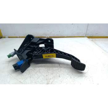 PEDAL EMBRAGUE 465039034R 