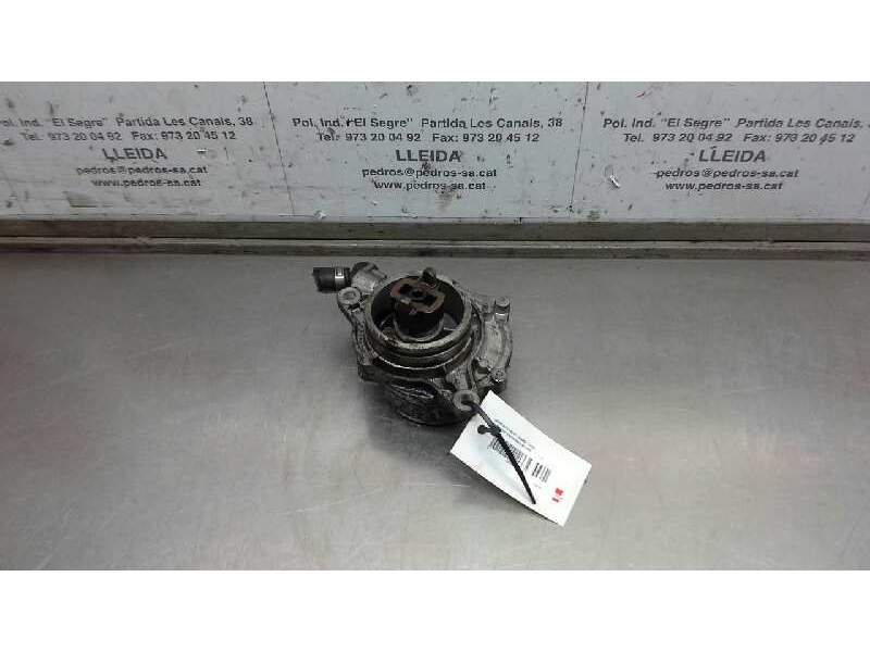 Recambio de depresor freno / bomba vacio para bmw serie 3 berlina (e90) 318d referencia OEM IAM 700477012 PIERBURG 