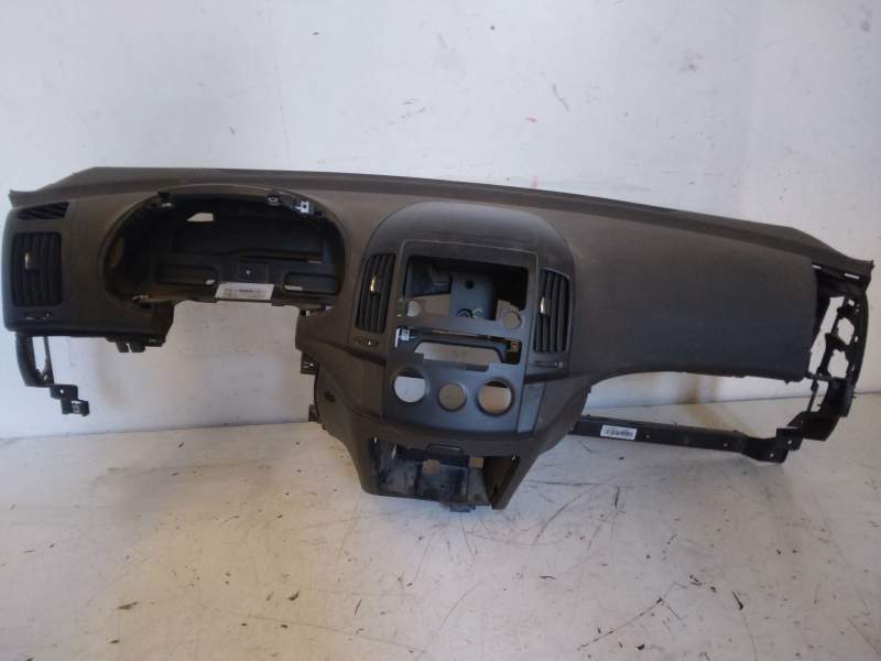 Recambio de salpicadero para hyundai i30 comfort referencia OEM IAM   