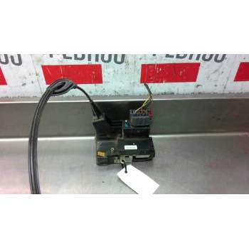 CERRADURA PUERTA DELANTERA DERECHA 