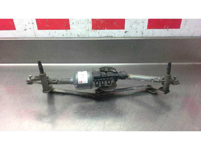 Recambio de motor limpia delantero para peugeot 207 x-line referencia OEM IAM 0390241540  